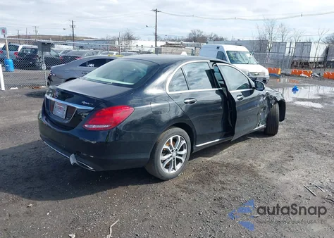 2015 Mercedes-Benz C 300 from USA, damaged, VIN 55SWF4KB6FU002939
